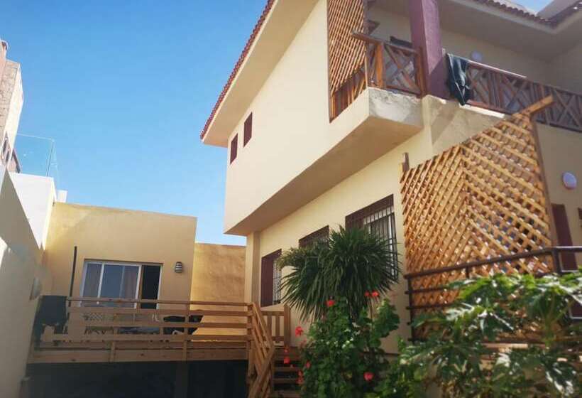 膳宿费 Travel Surf Morocco