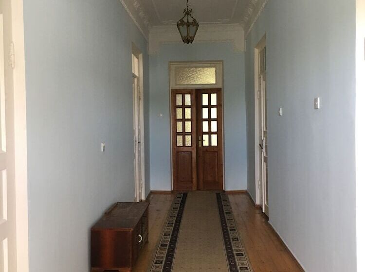 پانسیون White Guest House