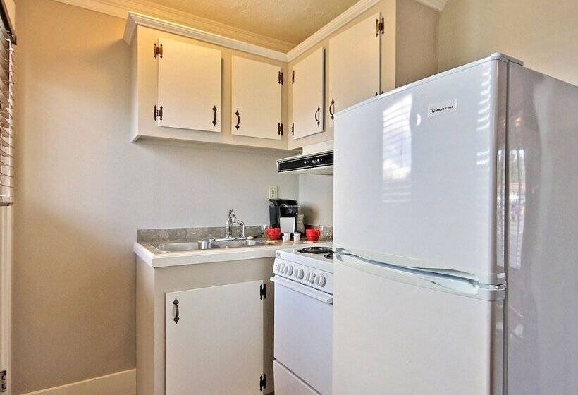 Pitchwood Inn & Alehouse