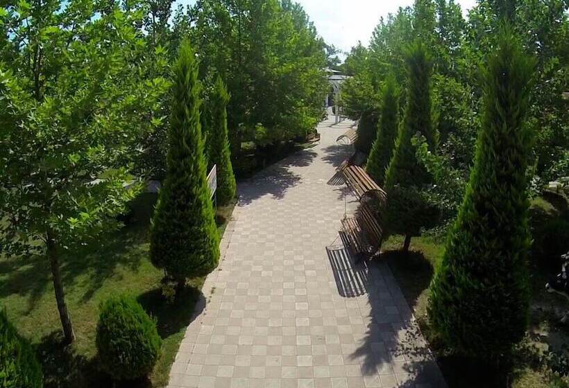 استراحتگاه Atlant Holiday Village