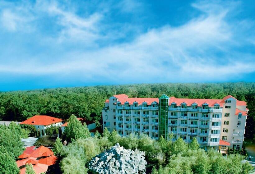 استراحتگاه Atlant Holiday Village