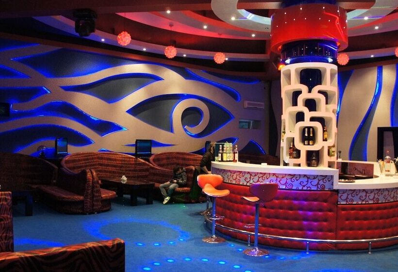 استراحتگاه Atlant Holiday Village