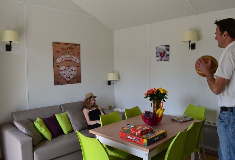 リゾートホテル Vvf Les Ecrins Champsaur, Saint Bonnet En Champsaur