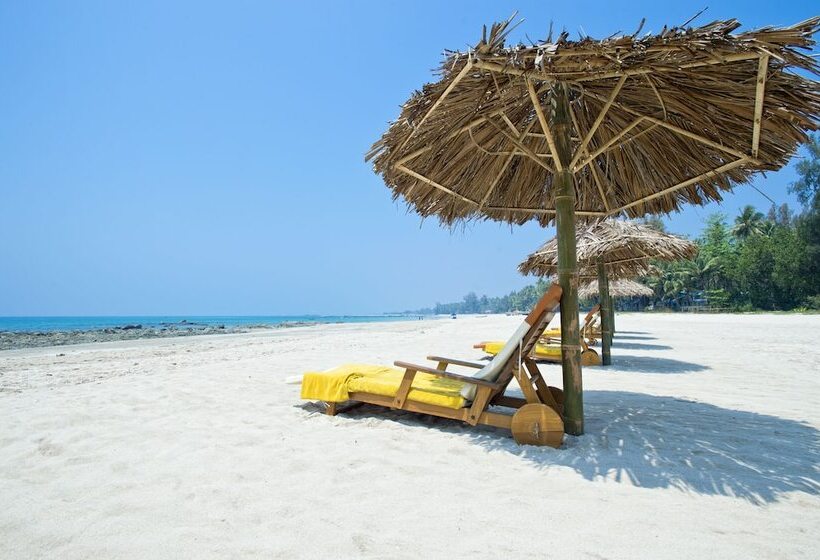 Seasons Hotels And Resort  Ngapali