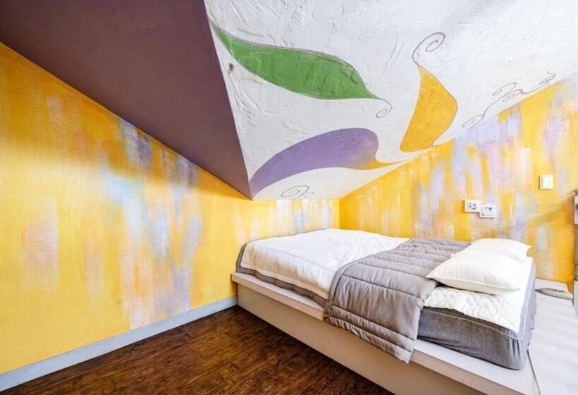 Taean Baja California Pension