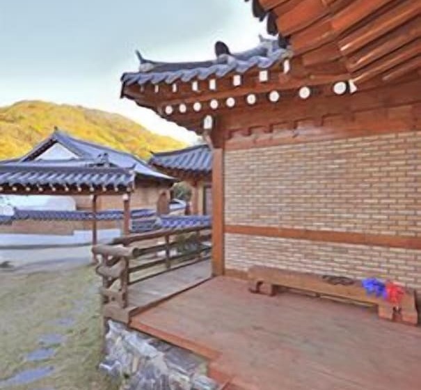 Yong Yejik Hanok Pension