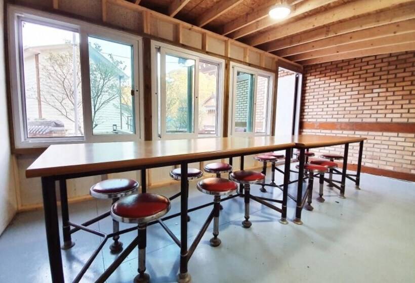 Yong Yejik Hanok Pension