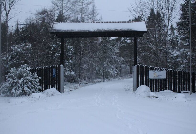 1 & Only Riverside Accommodations