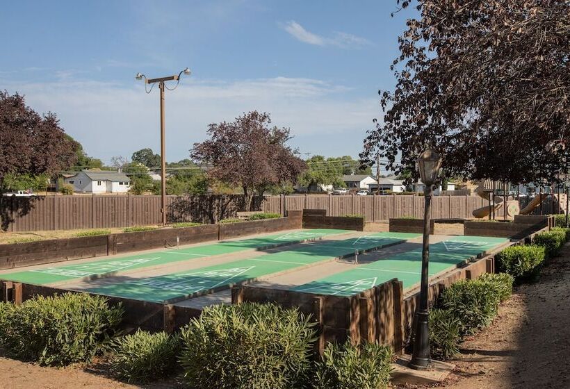 49 Er Village Rv Resort