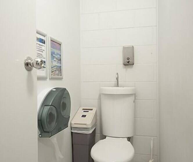 호스텔 Beach Plaza Accommodation