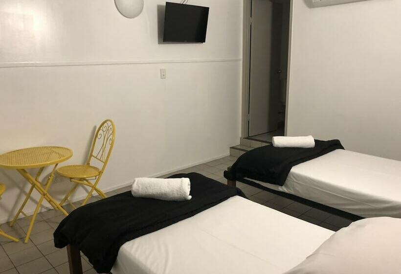 호스텔 Beach Plaza Accommodation