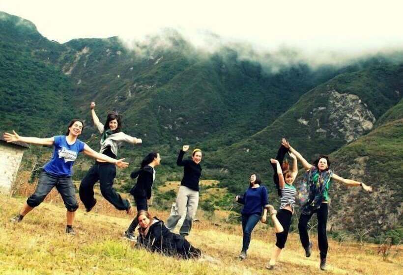 فندق صغير Hostal Davinci Mitad Del Mundo