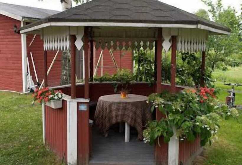 Anttilan Tila   Kartano Hostel