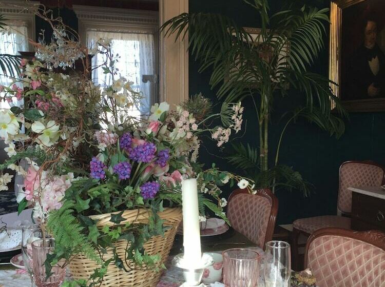 تختخواب و صبحانه Annie Wiggins Guest House
