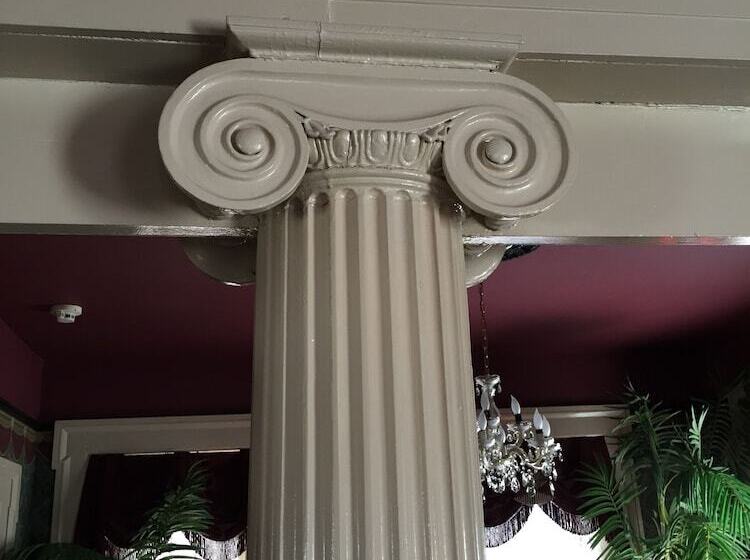 住宿加早餐 Annie Wiggins Guest House