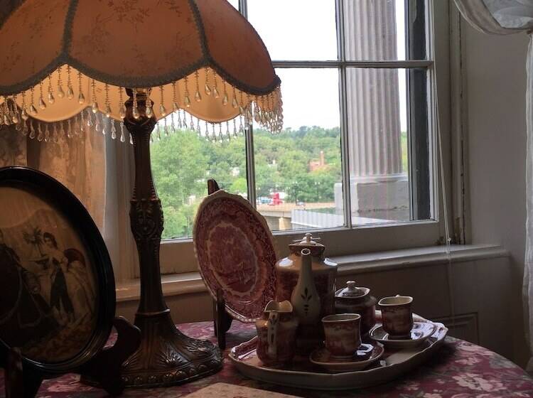 住宿加早餐 Annie Wiggins Guest House