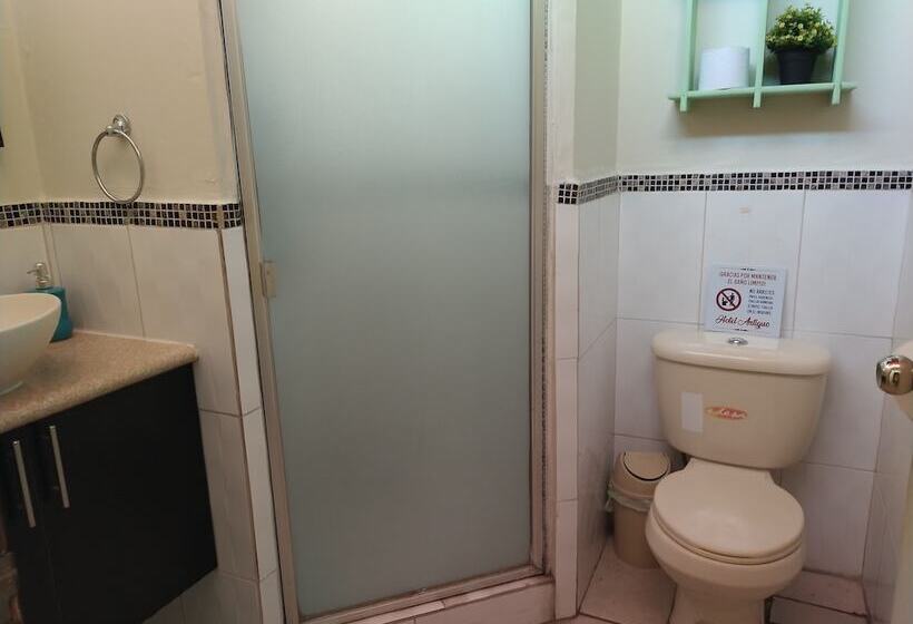 住宿加早餐  Antiguo