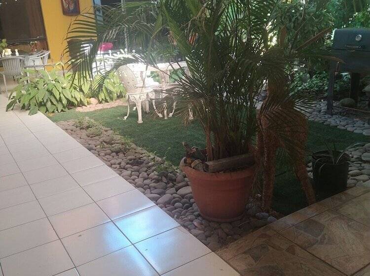 住宿加早餐  Antiguo