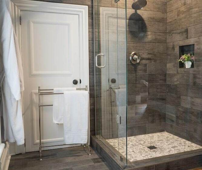 צימר Forks Of The Credit Inn