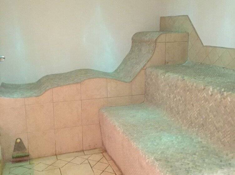 مبيت وإفطار Green Valley Hotel Boutique