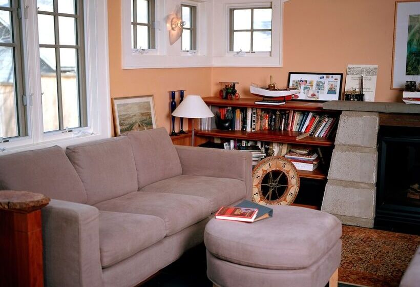 مبيت وإفطار Inn On Columbia