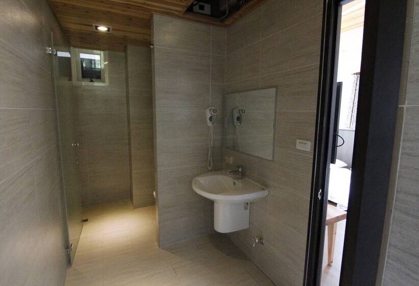 تختخواب و صبحانه Joy Garden