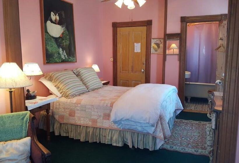 مبيت وإفطار Paradox Lodge & Cedar Lodge