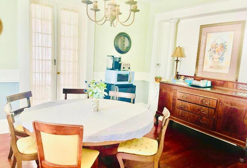 ベッドアンドブレックファースト Southern Wind Inn