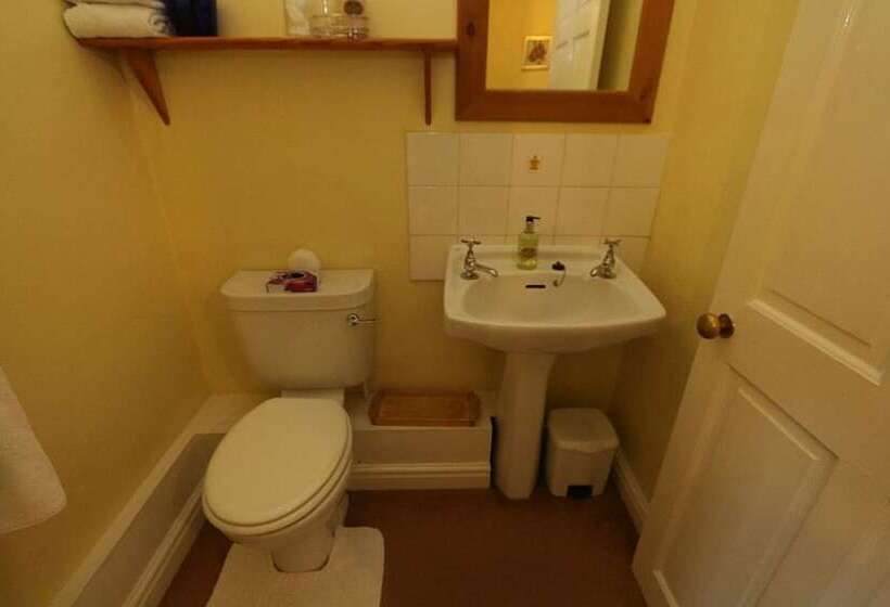 ベッドアンドブレックファースト Ternhill Farm House