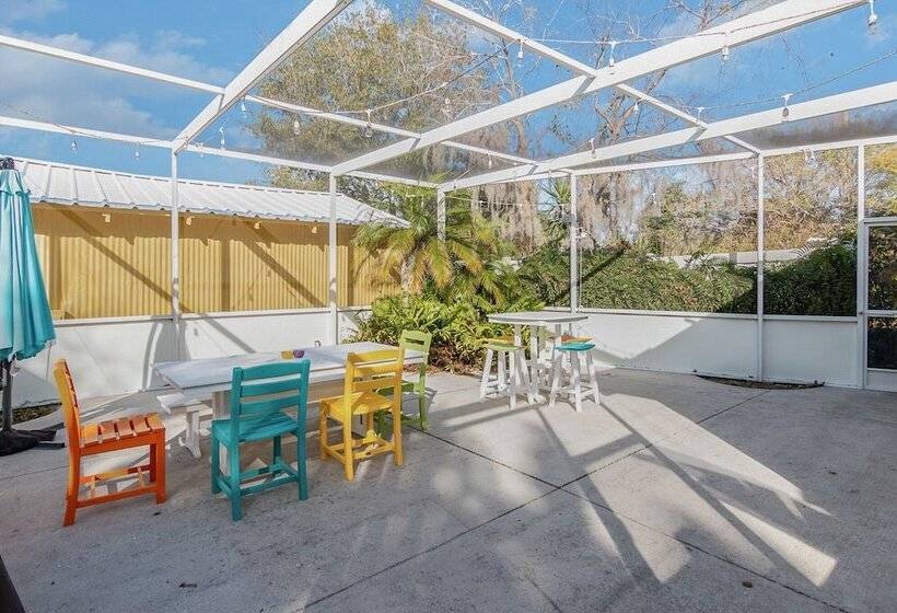 مبيت وإفطار The Wayward Traveler S Inn