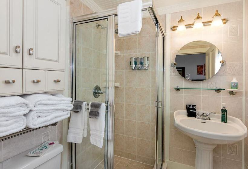 مبيت وإفطار The Wayward Traveler S Inn