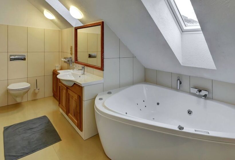 צימר Zámecká Fořtovna P. Metternich