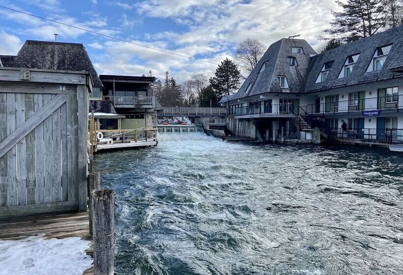 Betsie Riverside Resort