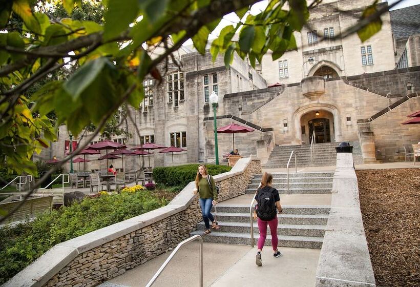 Biddle Hotel And Conference Center