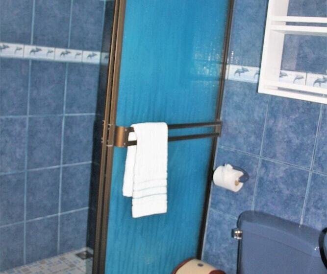 Cabinas Mansión Tropical Quepos