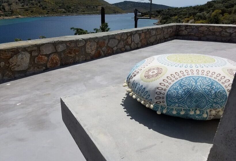 Evia Silence Boutique