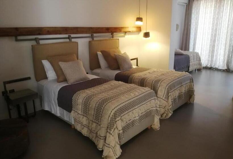 Evia Silence Boutique