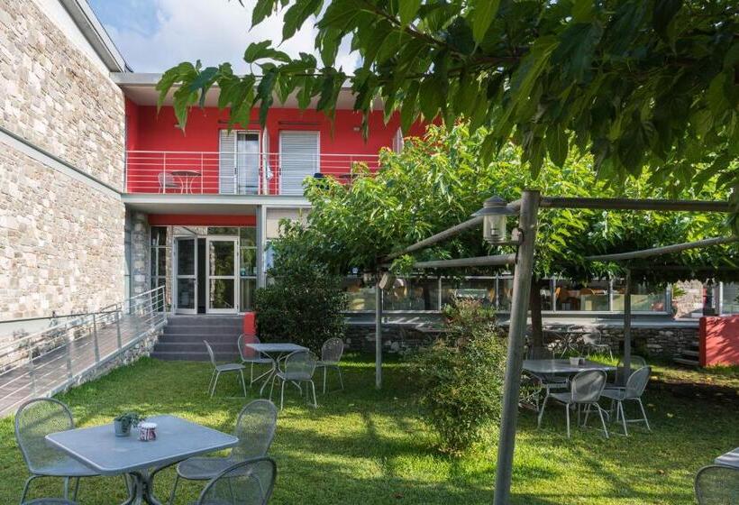 Gefiri Plakas Hotel By Konnect, Tzoumerka