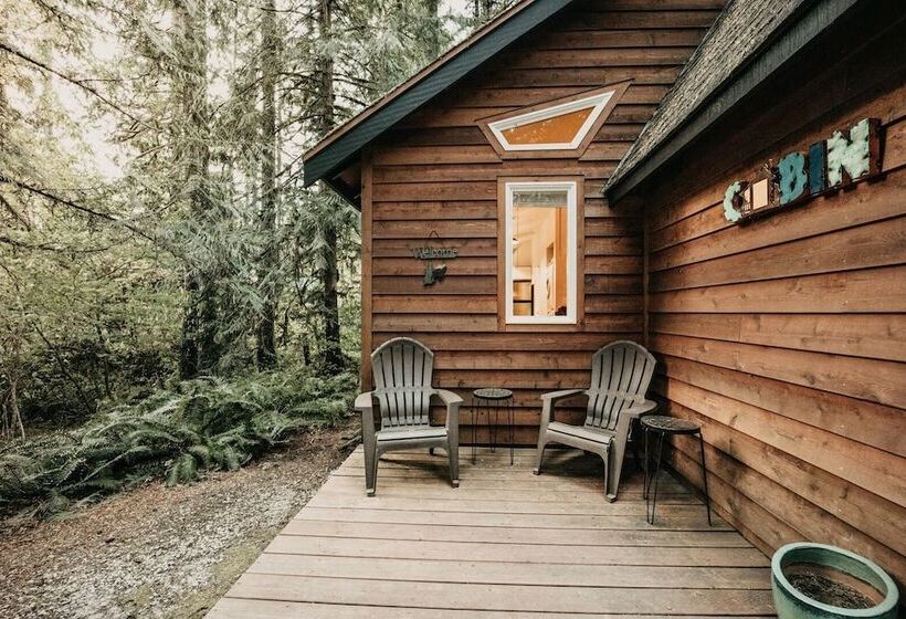 Glacier Springs – Cabin #16   1br Cabin