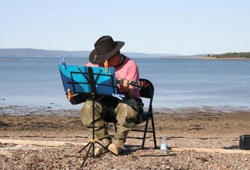 Gullivers Cove Oceanview Cottages