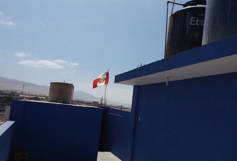 Hostal California Mollendo Hostel