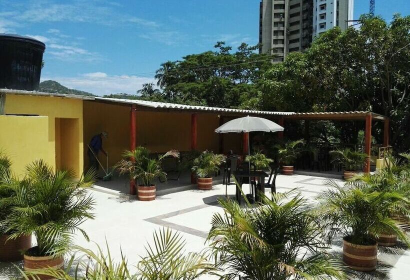 Hostal Etnolounge   Hostel