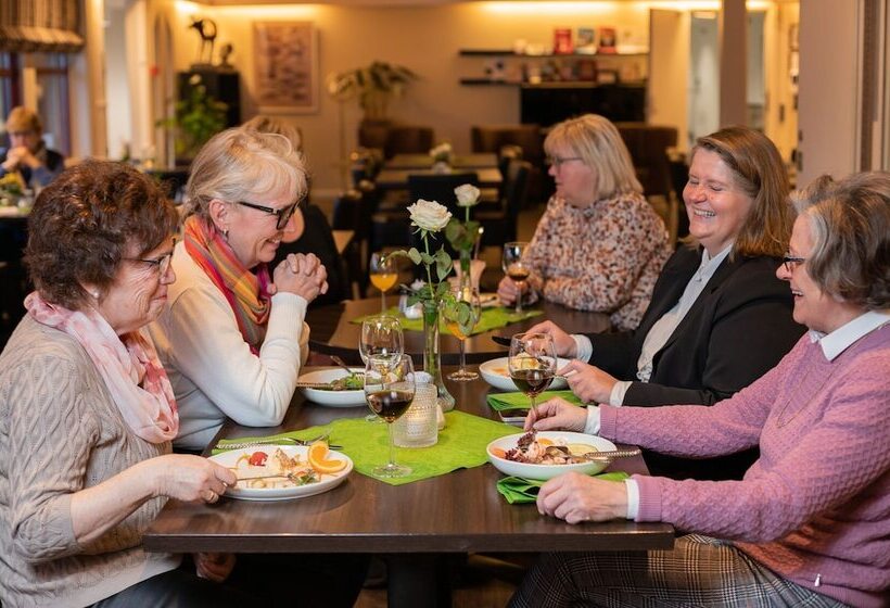 مسافرخانه Milepelen Hotel & Vertshus