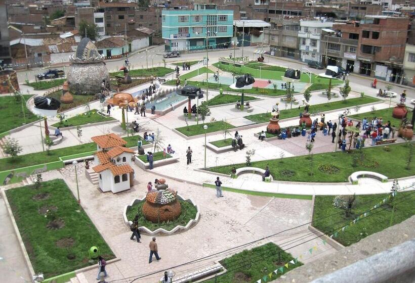 مسافرخانه Tambo Wasi