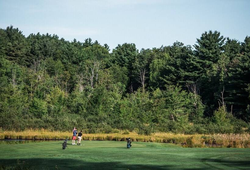 簡易ホテル Top Of The World Resort