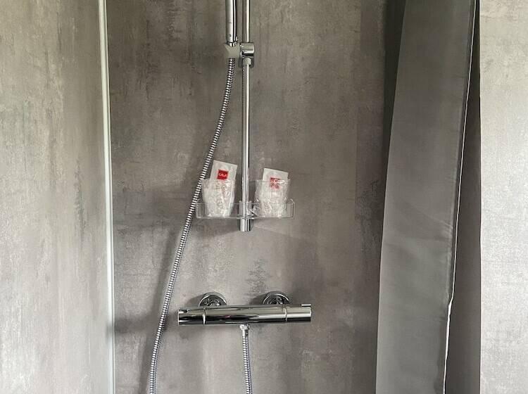 簡易ホテル Veggli Vertshus