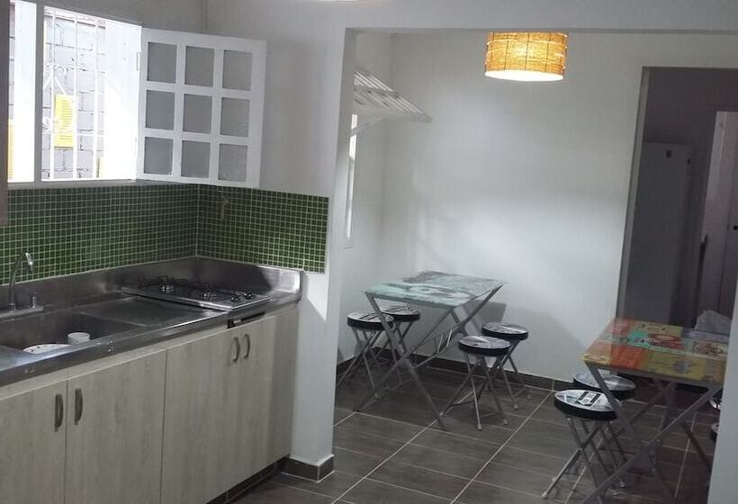 Hostel Macondo Guest House Medellin
