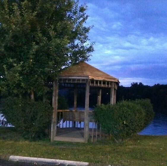 فندق Affinity Inn And Suites