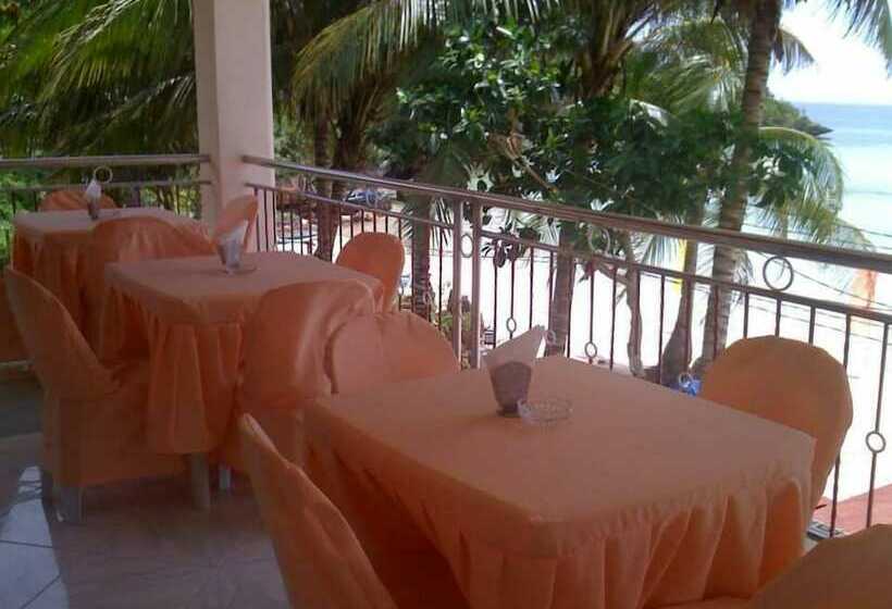 酒店 Aizawa Beach Resort