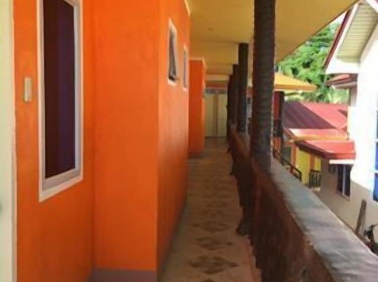 酒店 Aizawa Beach Resort